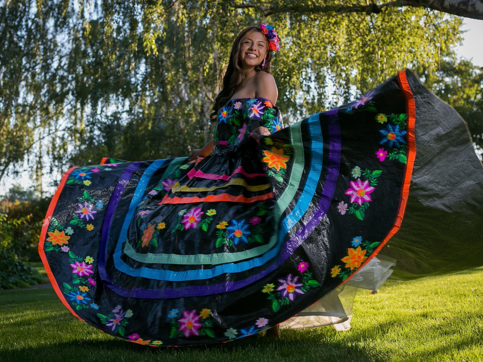 10 Amazing Duct Tape Prom Dresses
